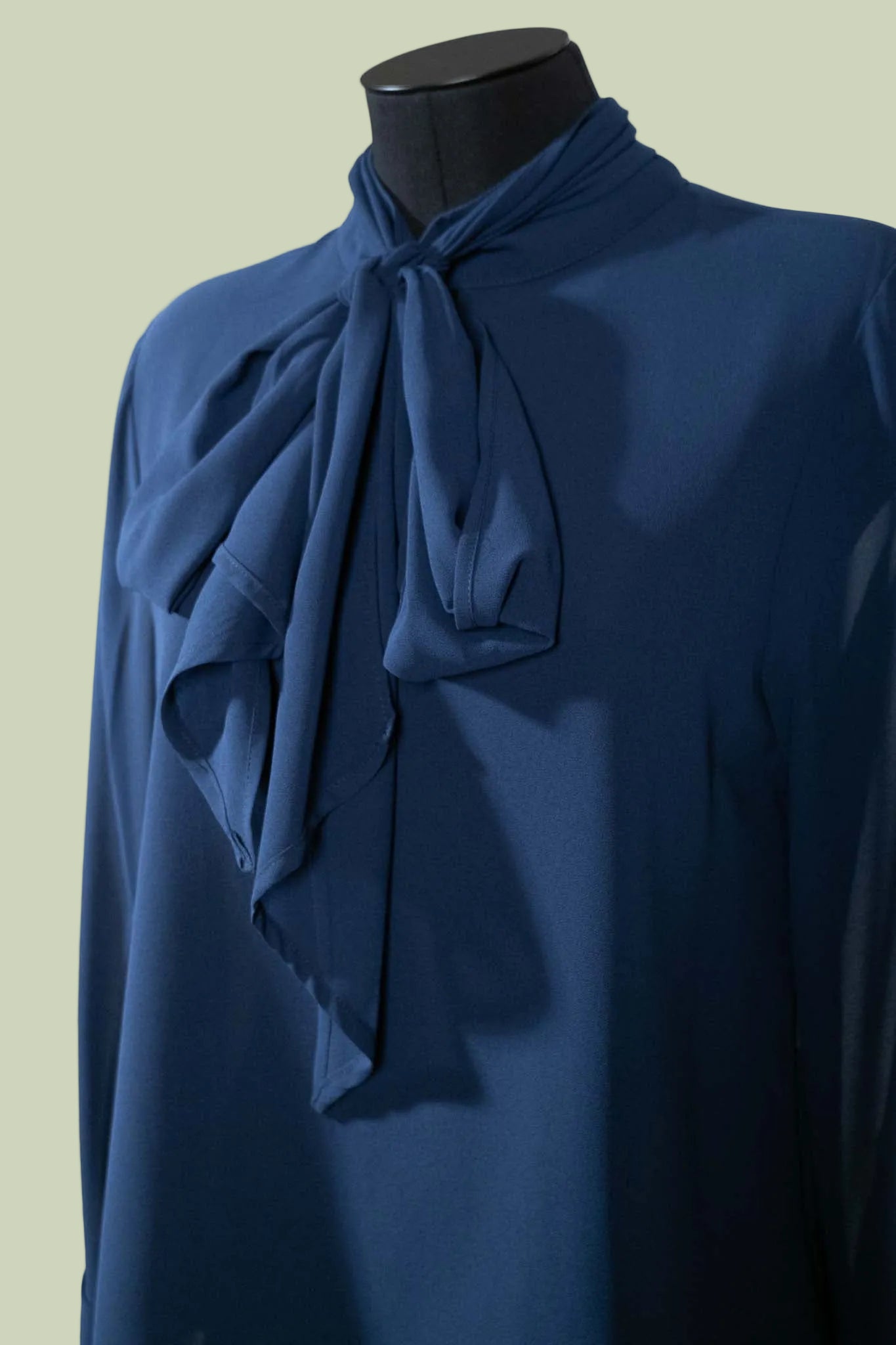 Camicia con fiocco grande centrale - Mimi Muà