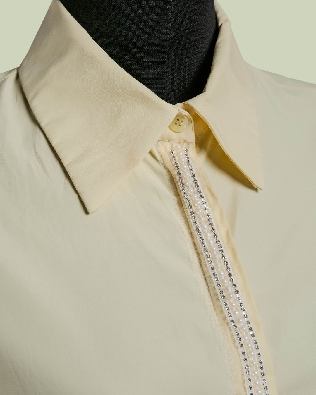 Camicia Cropped con Bordo Gioiello – Mimi-Muà