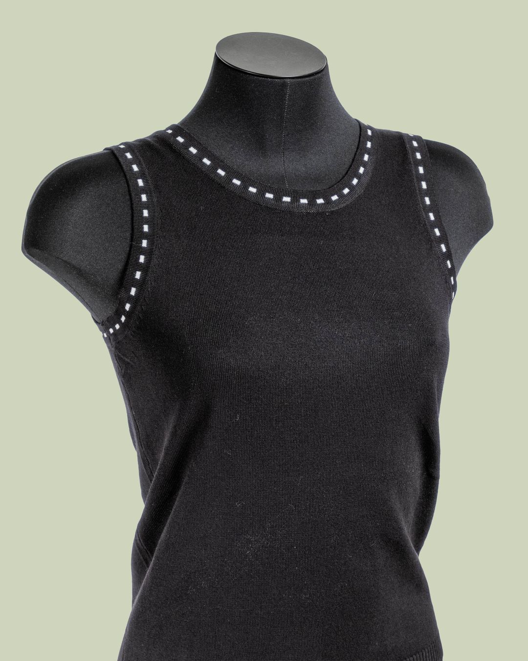 Top in Maglia con Dettaglio Tratteggio sui Giromanica – Mimi-Muà