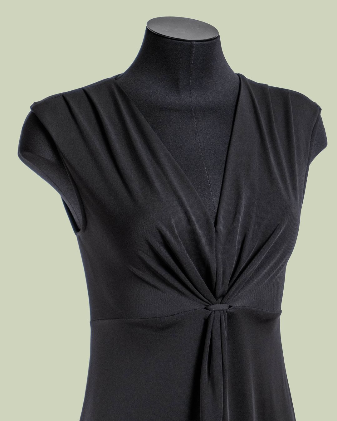 Top con Nodo Drappeggiato e Scollo a V – Mimi-Muà