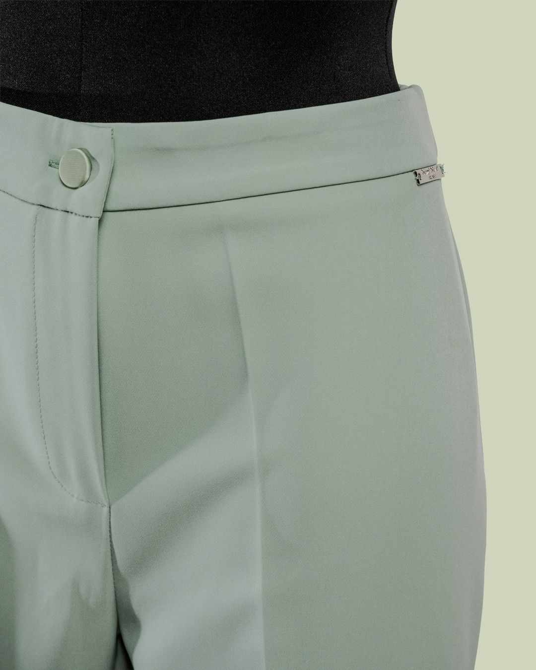 Pantalone Cropped con Piega Centrale e Risvolto – Mimi-Muà