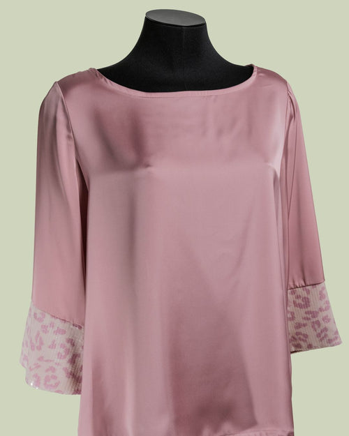 Blusa in Raso con Polsino Paillettato Animalier – Mimi-Muà