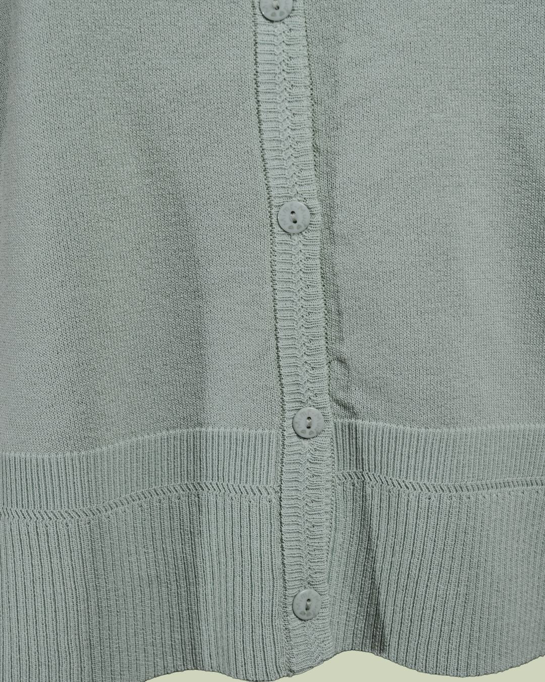 Top in Maglia Fine con Scollo a V e Bottoni – Mimi-Muà