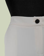 Pantalone a Vita Alta con Bottone a Contrasto – Mimi-Muà