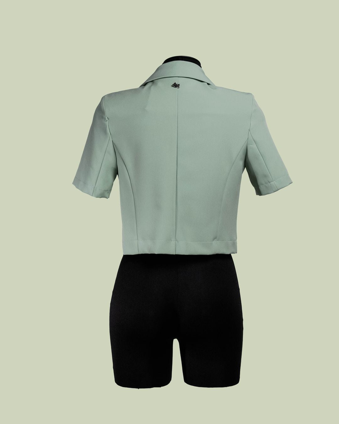 Giacca Cropped a Maniche Corte con Finiture in Raso – Mimi-Muà
