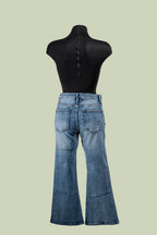 Jeans Flare con Applicazioni Floreali Tridimensionali – Mimi-Muà