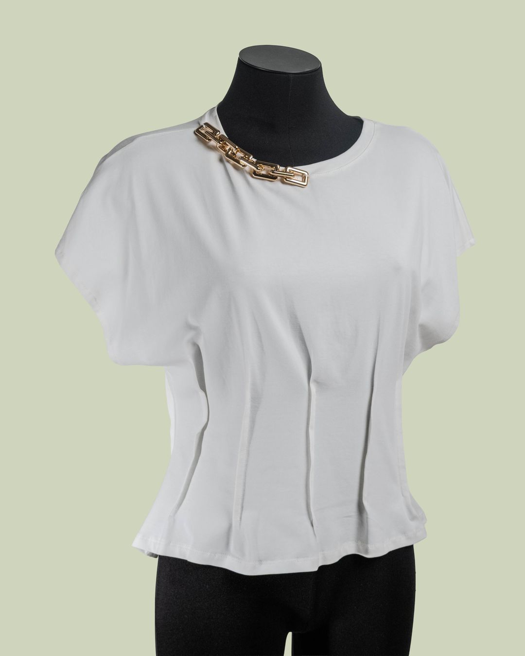 T-shirt in Cotone con Catena Gioiello Asimmetrica – ECO