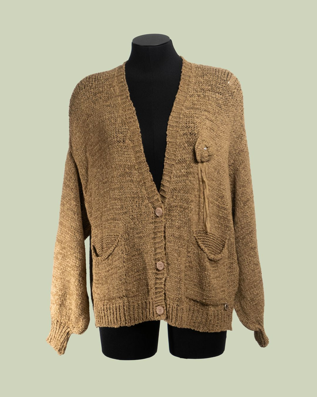 Cardigan Oversize in Maglia con Accessorio Gioiello – ECO