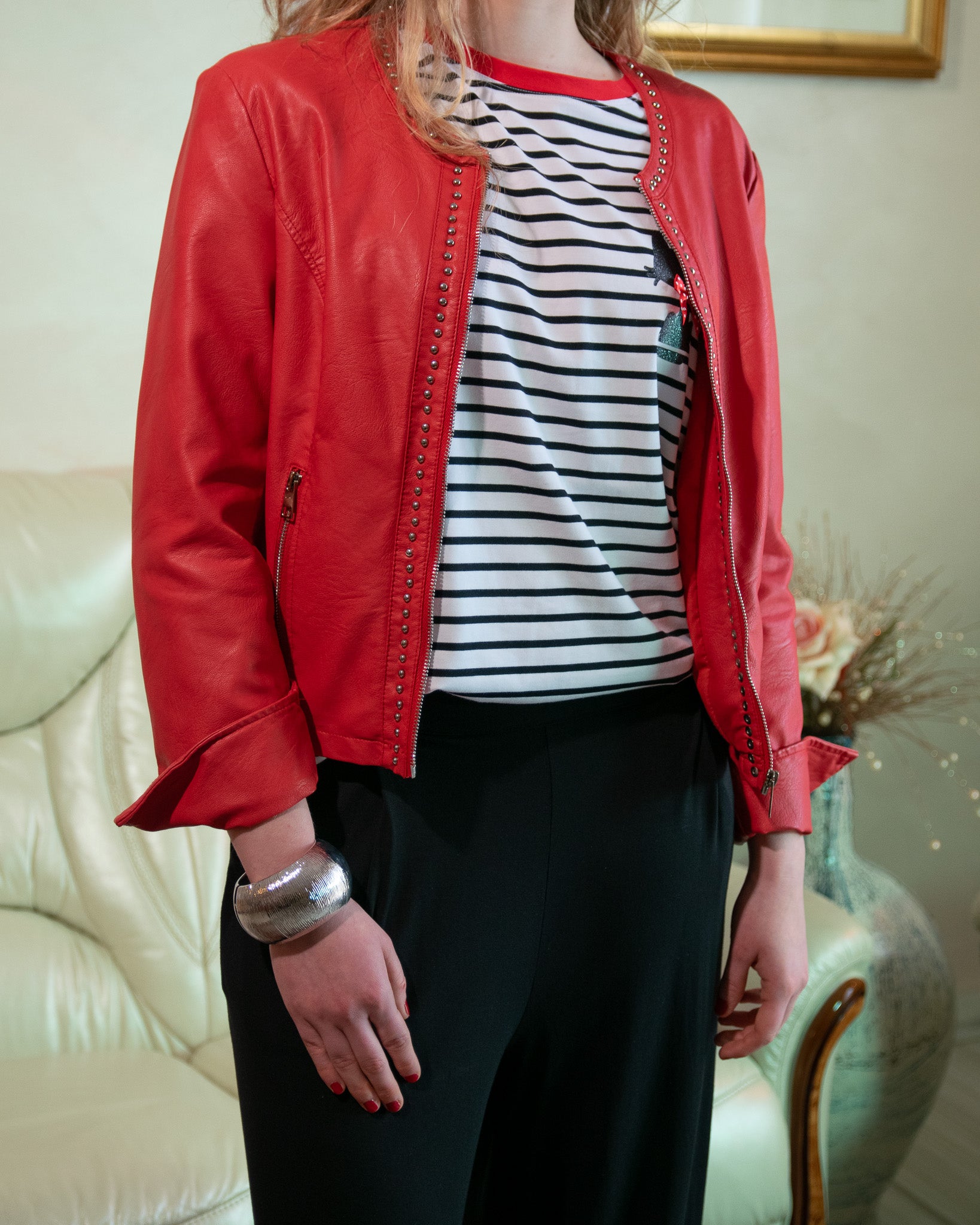 Giacca in ecopelle con borchie - Urban Kiss